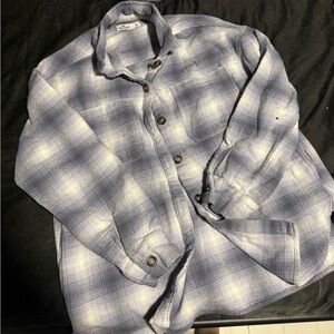 Medium hollister flannel